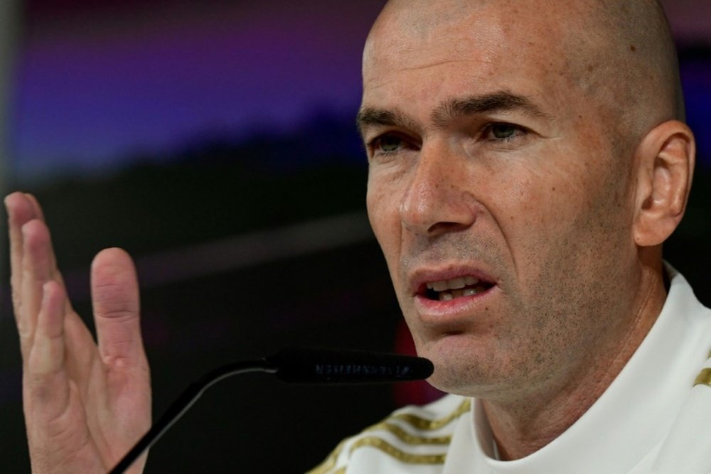 Zidane não pensa em deixar o comando do Real. EFE