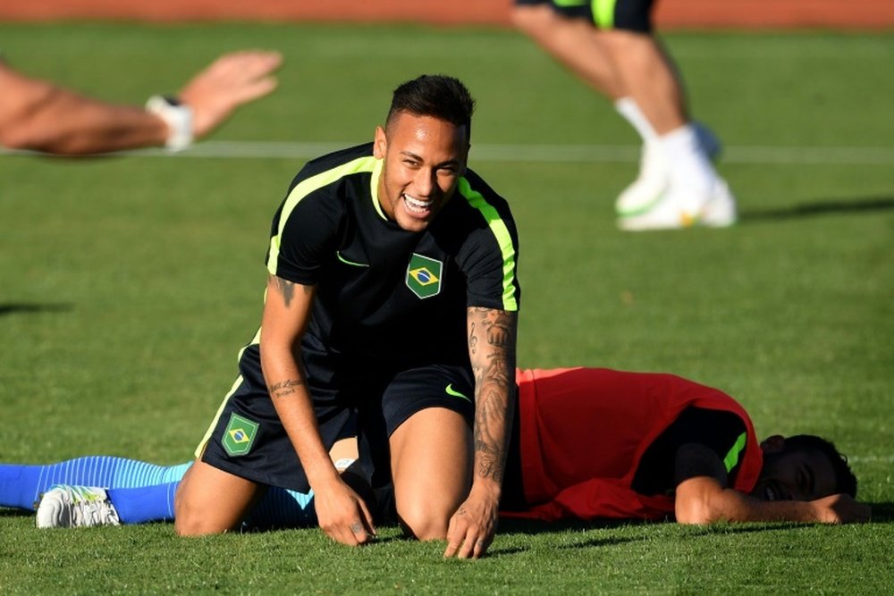 L'attaquant brésilien Neymar lors d'une séance d'entraînement le 1er août 2016 à Brasilia. AFP
