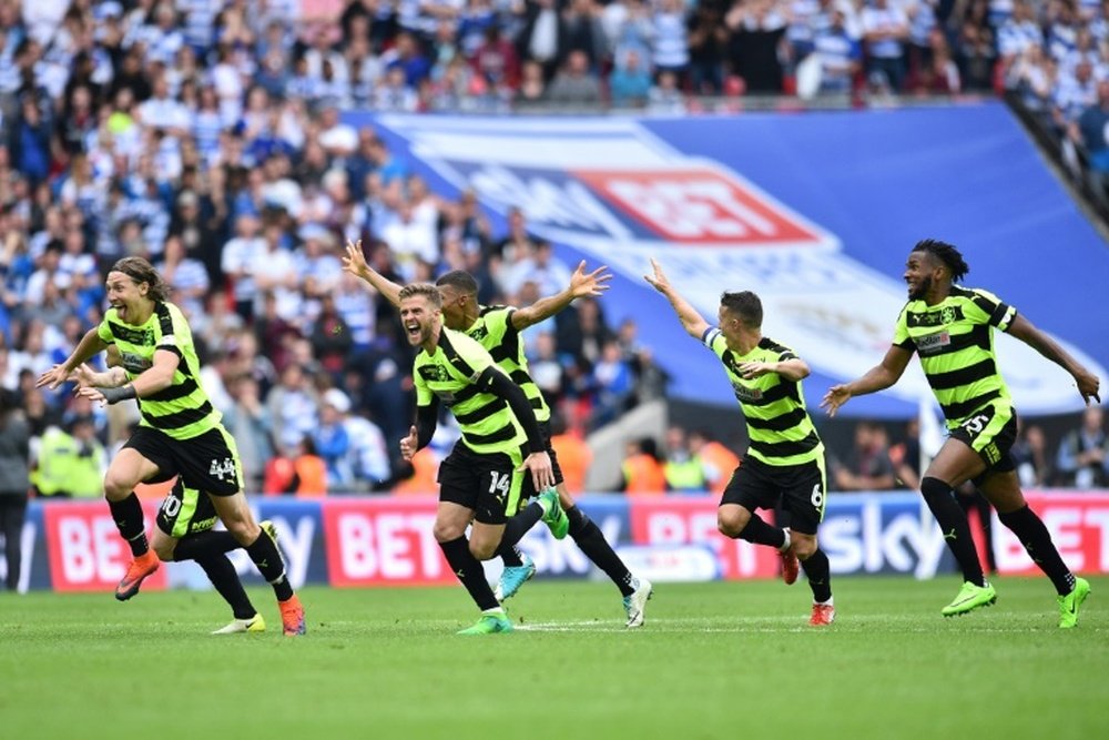 El Huddersfield volvió con victoria a la Premier. AFP