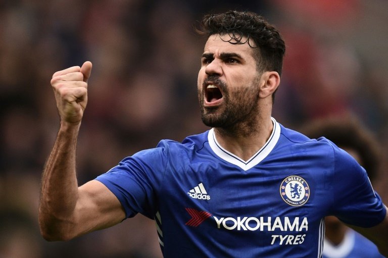 Diego Costa marca no fim e Chelsea busca empate com Manchester United pelo  Inglês