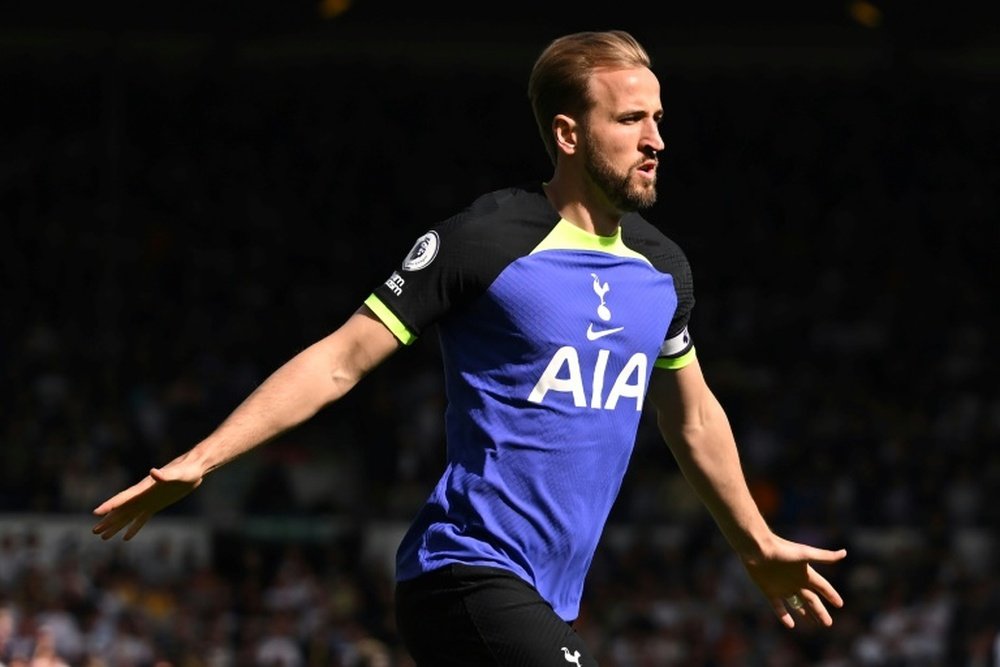 Harry Kane quiere salir y el Madrid espera que se lo haga saber al Tottenham. AFP