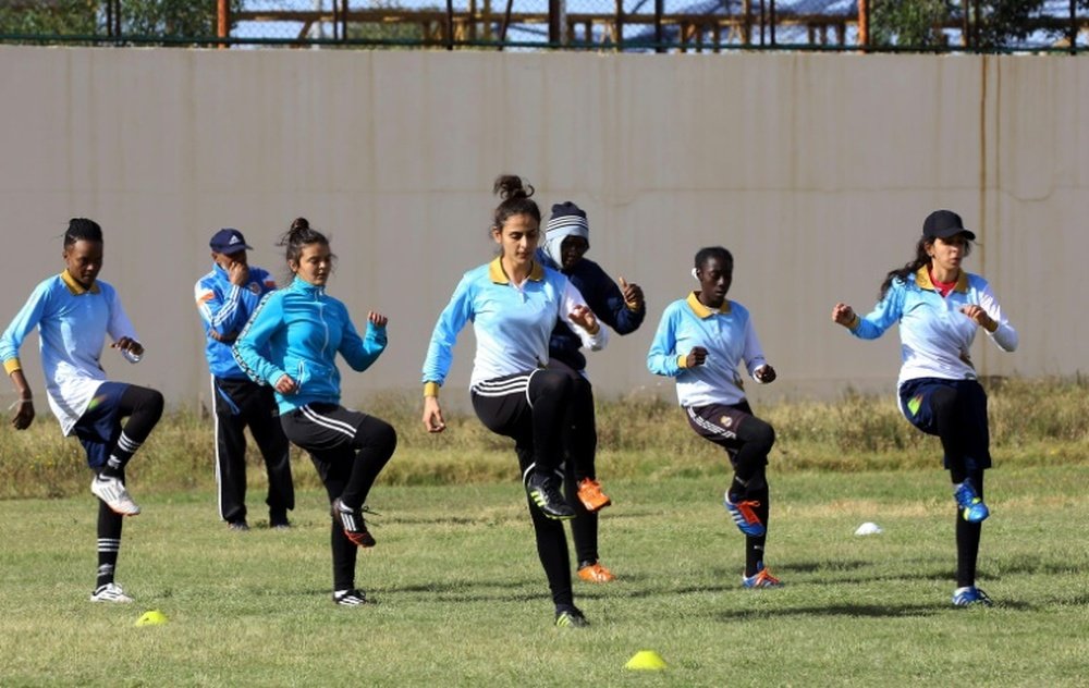 Des footballeuses libyennes lors dun entraînement à Tripoli. AFP