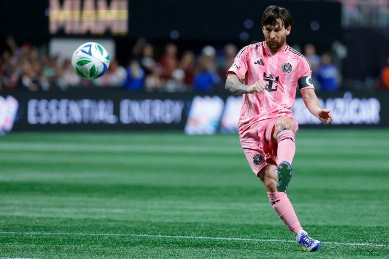 Messi acabó del Atlanta United-Inter Miami con molestias. AFP