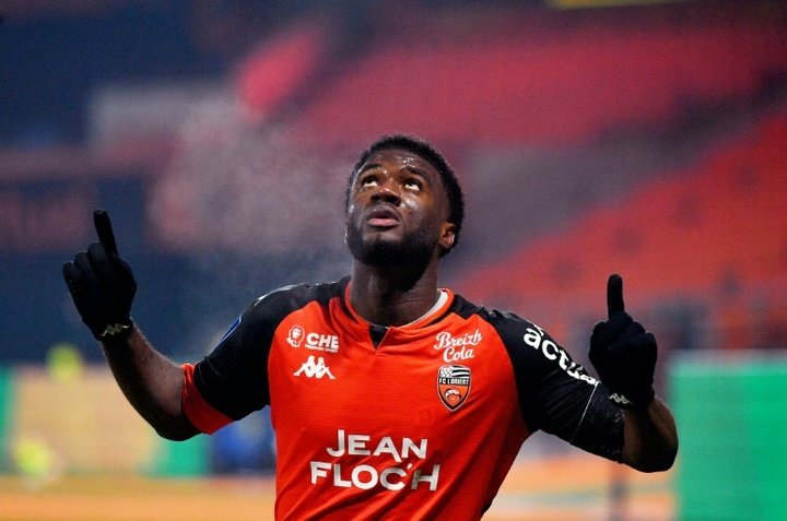 Nigeria striker Moffi moves to Nice from French rivals Lorient