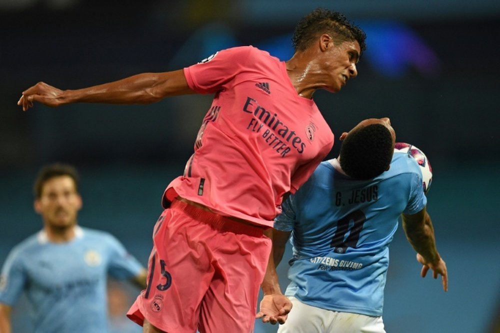 Varane revient sur ses erreurs contre Manchester City. AFP