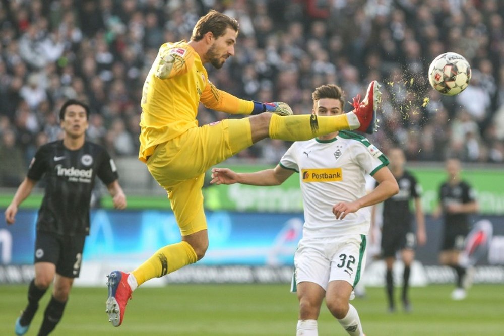 El Eintracht de Frankfurt dejó escapar dos puntos en la recta final. AFP