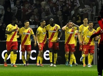 El Lens ganó al Lille por 1-2. AFP