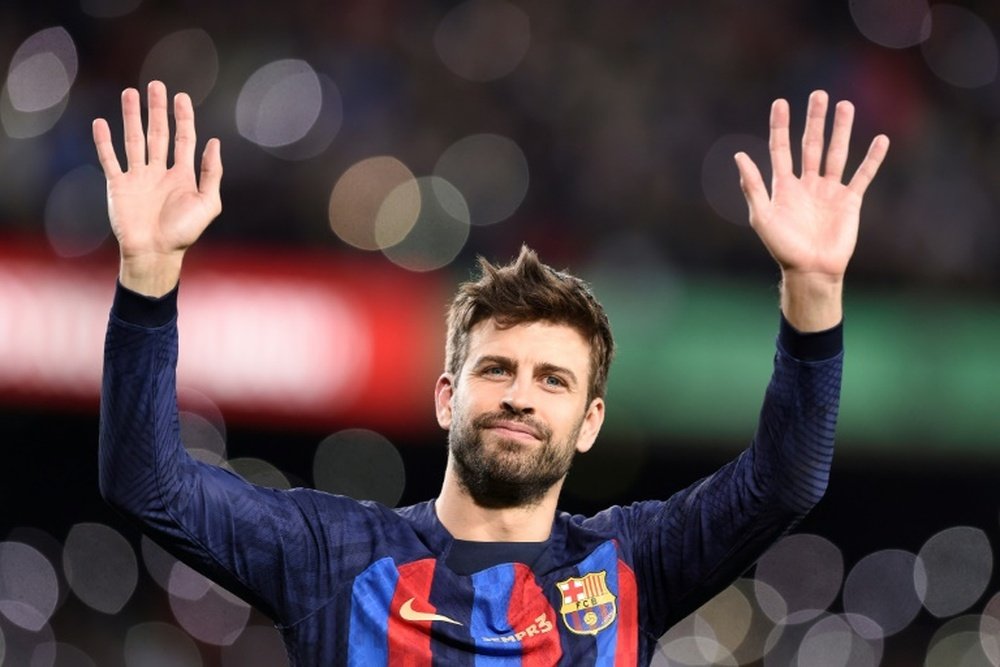 El abuelo de Piqué explica el por qué de su decisión en plena temporada. AFP