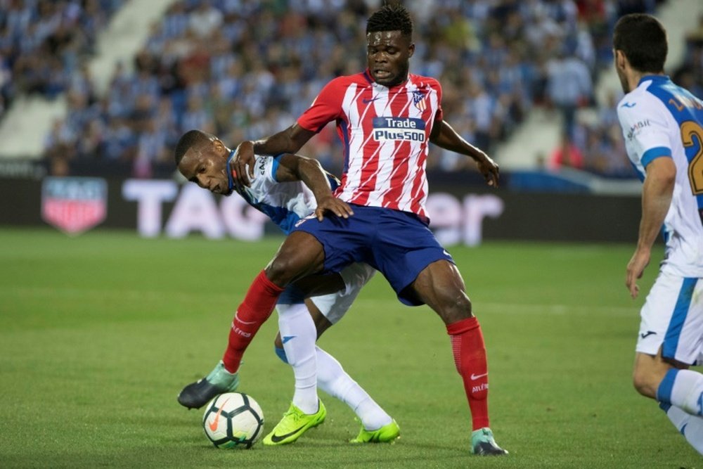 Atlético não foi além de empate a uma bola no reduto do Elche. AFP