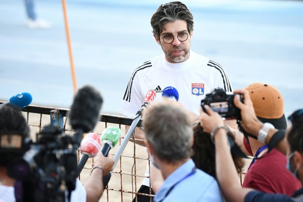 Juninho rend hommage à Maradona. AFP