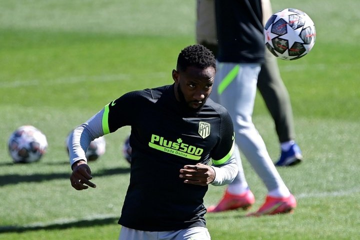Após o susto, Moussa Dembélé volta aos treinos no Atlético