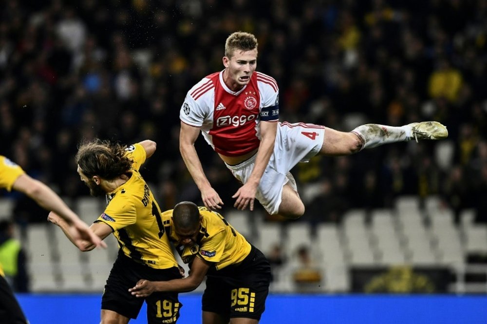 Matthijs de Ligt parece destinado a abandonar el Ajax en verano. AFP/Archivo