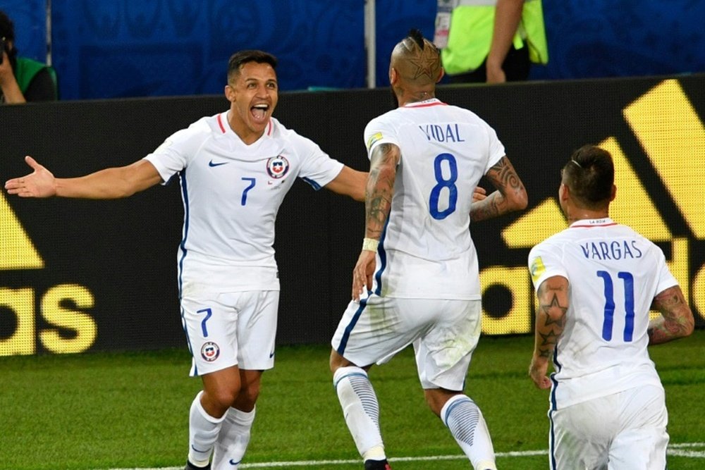 Vidal e Vargas fizeram os gols do Chile nesta partida. AFP