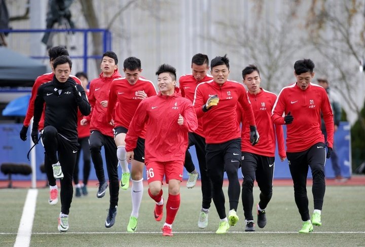 Des activistes pro-Tibet interrompent un match des juniors chinois en Allemagne