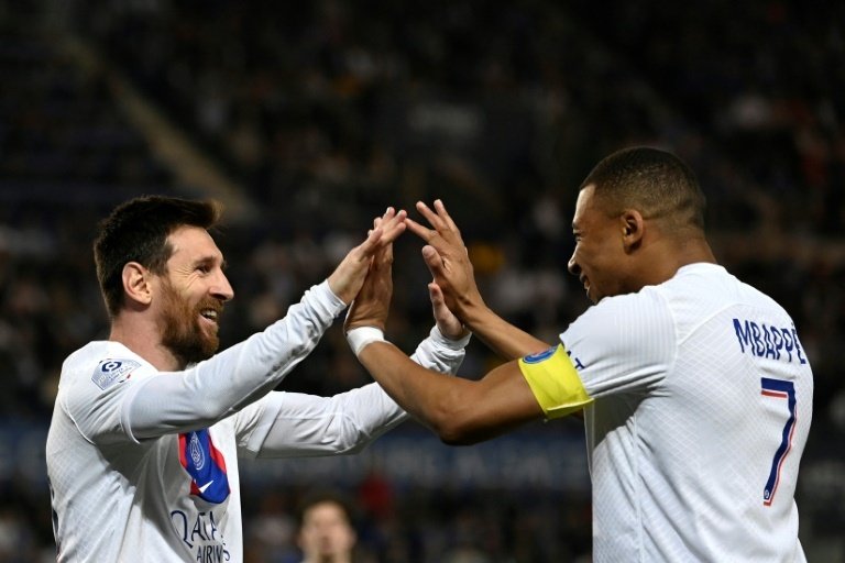 Messi spoke to Mbappe about his future. AFP
