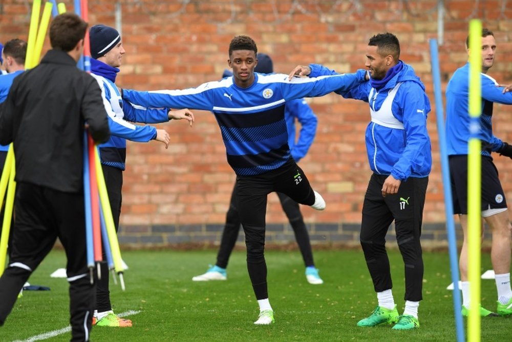 Demarai Gray set to stay at Leicester despite 'frustrating' season. AFP