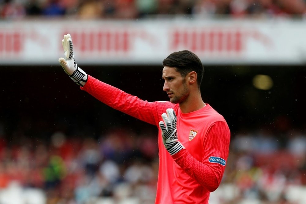 Sergio Rico jouerait à Fulham dans le cadre d'un prêt. AFP