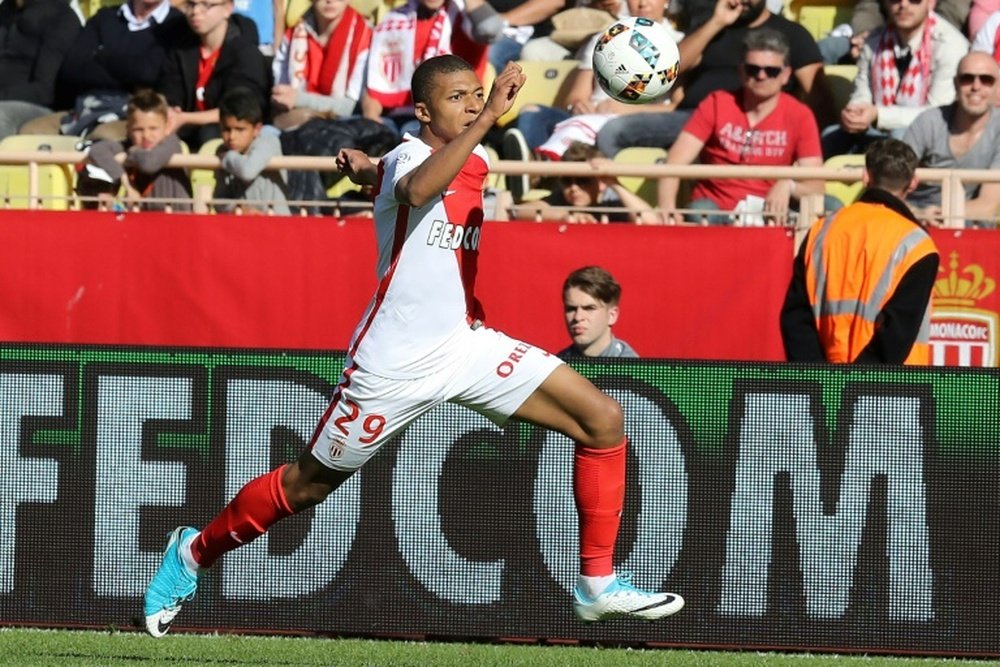 L'attaquant français de l'AS Monaco Kylian Mbappé, le 29 avril 2017 dans la Principauté. AFP