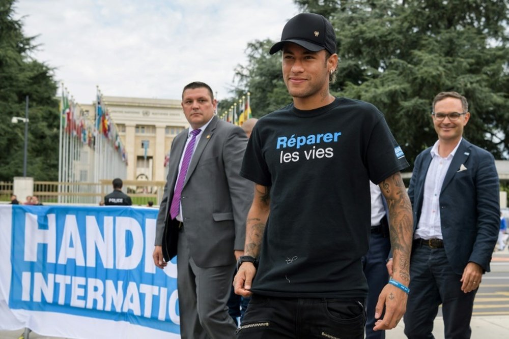 Neymar désormais ambassadeur de Handicap International, le 15 août 2017 Genève. AFP