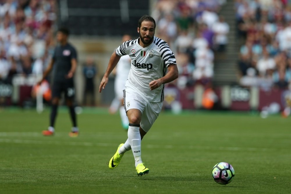 Higuain a répondu aux critiques concernant son poids. AFP