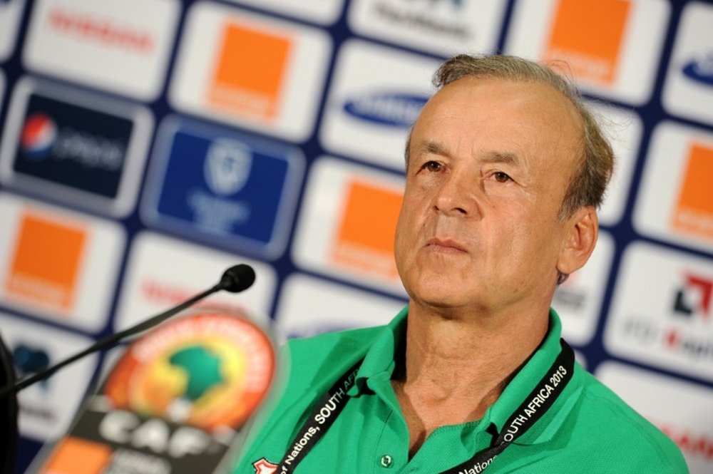 Gernot Rohr, alors entraîneur du Niger, le 26 janvier 2013 à Port Elizabeth en Afrique du Sud. AFP