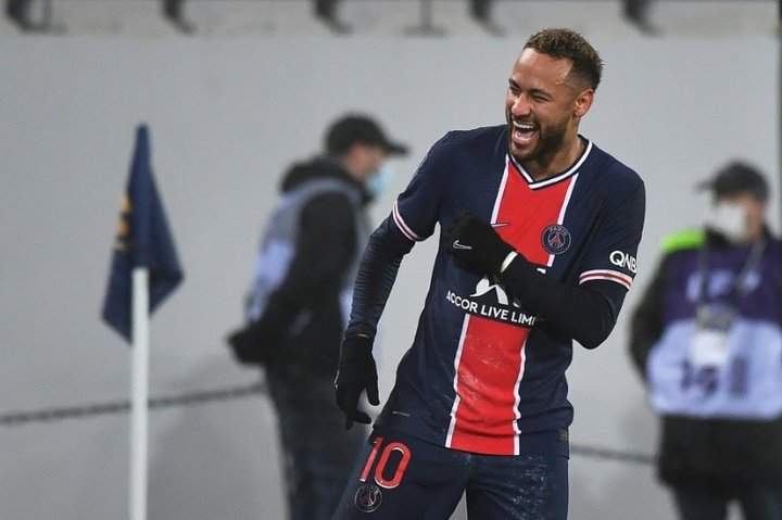 Neymar se entrenó con aparente normalidad con el PSG