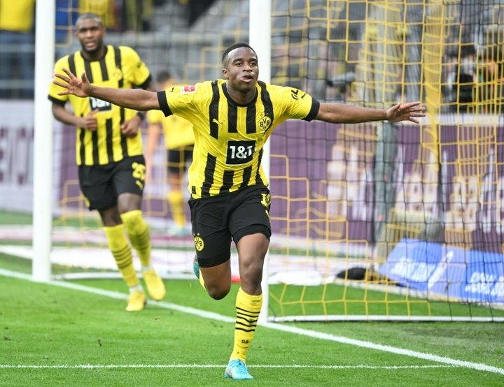 El Borussia Dortmund, optimista con Moukoko: 