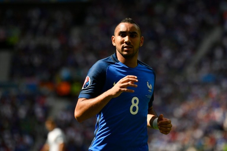 Payet in action for France against Ireland at Euro 2016. BeSoccer