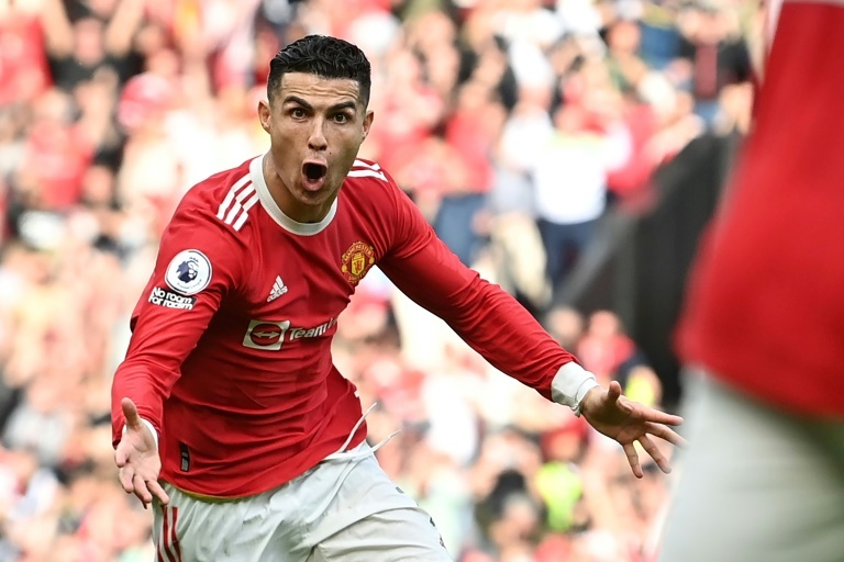 Cristiano Ronaldo wanted by Sporting Lisbon and Mourinho's Roma!