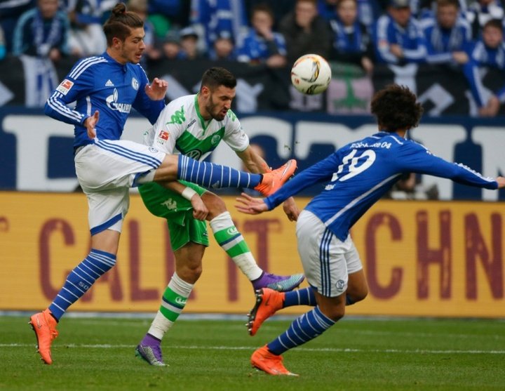 El Schalke ya trabaja para renovar a Neustädter