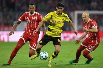 Mahmoud Dahoud renovó con el Borussia Dortmund hasta 2023. AFP