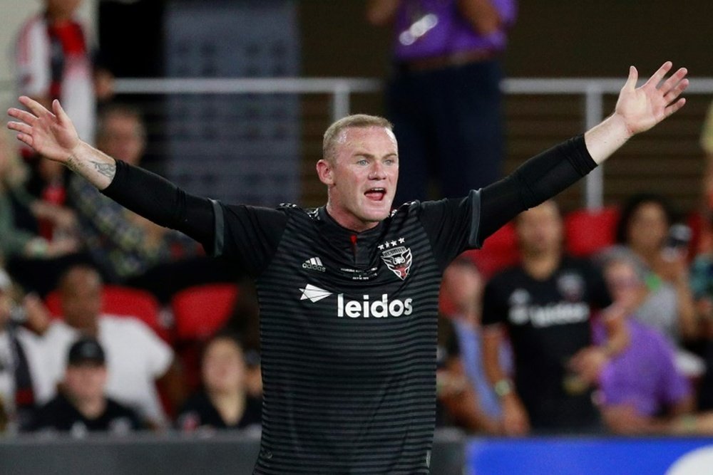 Philadelphia Union deja a Rooney con cara de pocos amigos. AFP