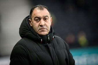 Chegou ao fim a relação entre o treinador Abdel Bouhazama e o Angers. A gota d'água foi uma declaração do treinador no vestiário.
