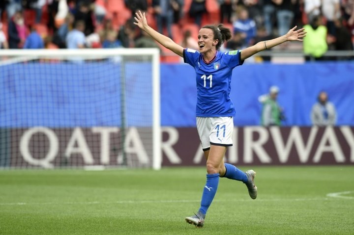 Italianas estreiam no Mundial com virada sobre Austrália