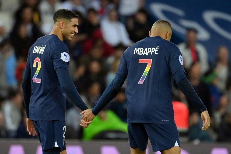 What do PSG need to be Ligue 1 champions?