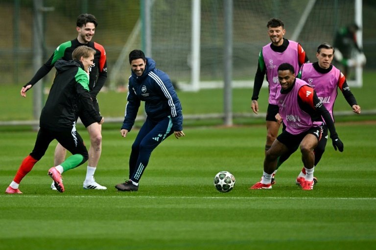 White and Timber set to be available for Real Madrid showdown