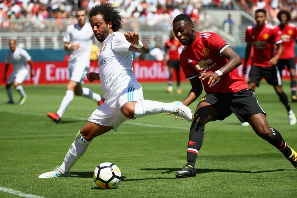 Fosu-Mensah no se moverá del Manchester United. AFP