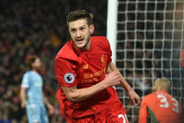 Liverpool consider renewing Lallana's contract