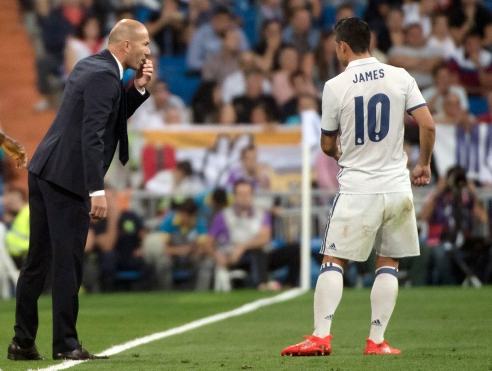 Zidane y James nunca llegaron a congeniar. AFP