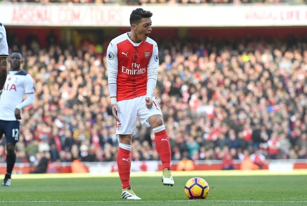 Özil devrait prolonger à Arsenal. AFP