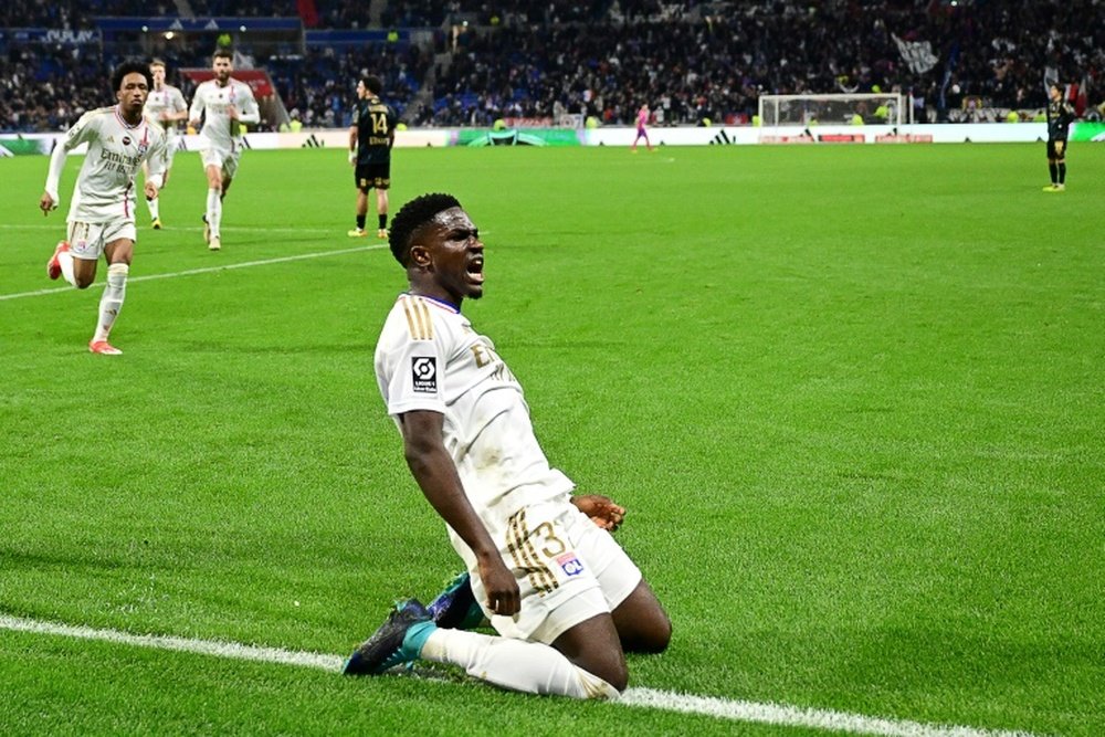 Ernest Nuamah is one step away from joining Everton. AFP