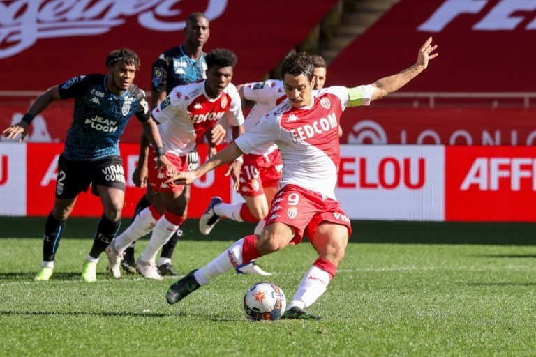Ben Yedder acude en auxilio del Mónaco en el 93'