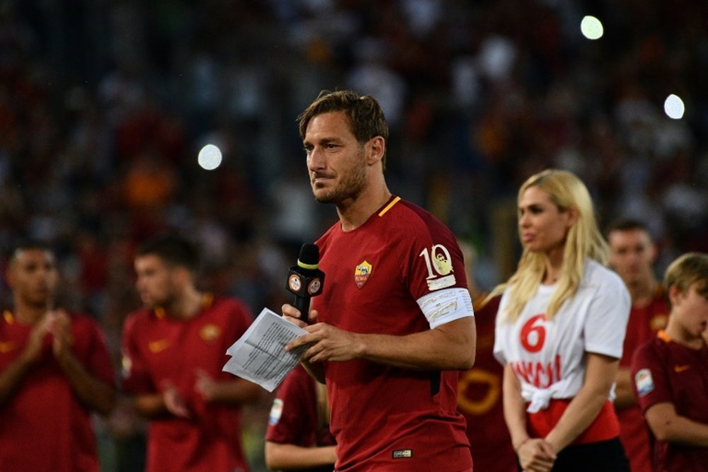Adeus 'Rei de Roma', o futebol vai sentir a tua falta. AFP