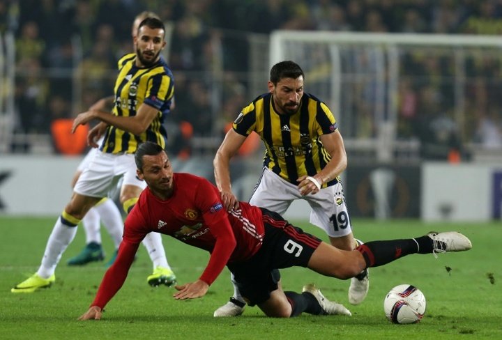 El Fenerbahçe no pasa apuros con el débil Zorya