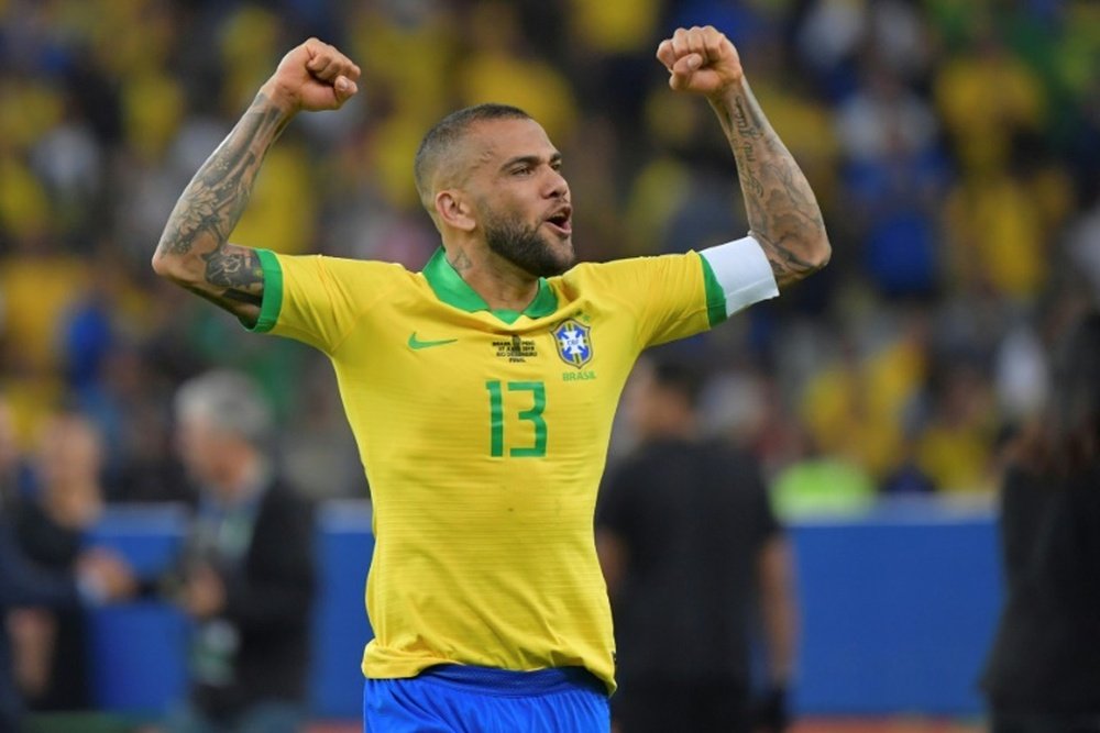 Alves, le mieux payé des Brésiliens. AFP