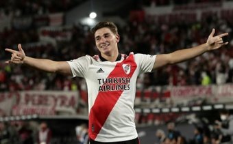 Julián Álvarez jugará los octavos de la Libertadores. AFP