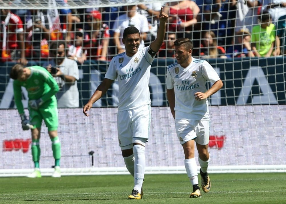 Casemiro anda pendiente de una posible renovación con el Madrid. AFP