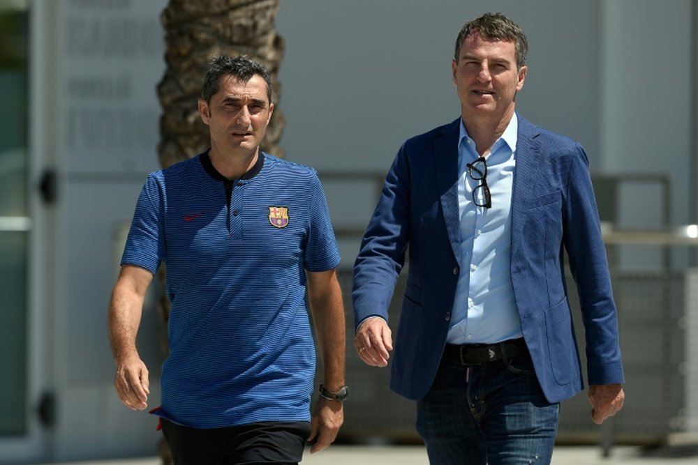 Valverde y Robert, pendientes de Werner. AFP