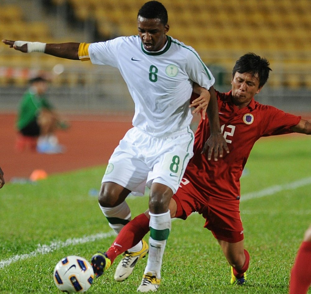 Mohammed Noor sous le maillot de lArabie saoudite contre Hong Kong, le 28 juillet 2011 au stade de Siu Sai Wan