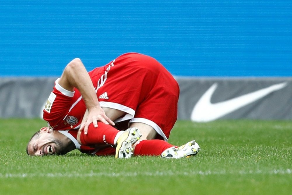 Franck Ribéry effondré après sa blessure lors du déplacement du Bayern Munich au Hertha Berlin. AFP